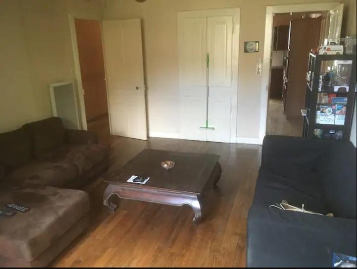 Chambre Tout Equipee Apartment Lacroix-sur-Meuse Екстериор снимка