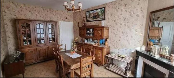 Chambre Tout Equipee Apartment Lacroix-sur-Meuse Екстериор снимка